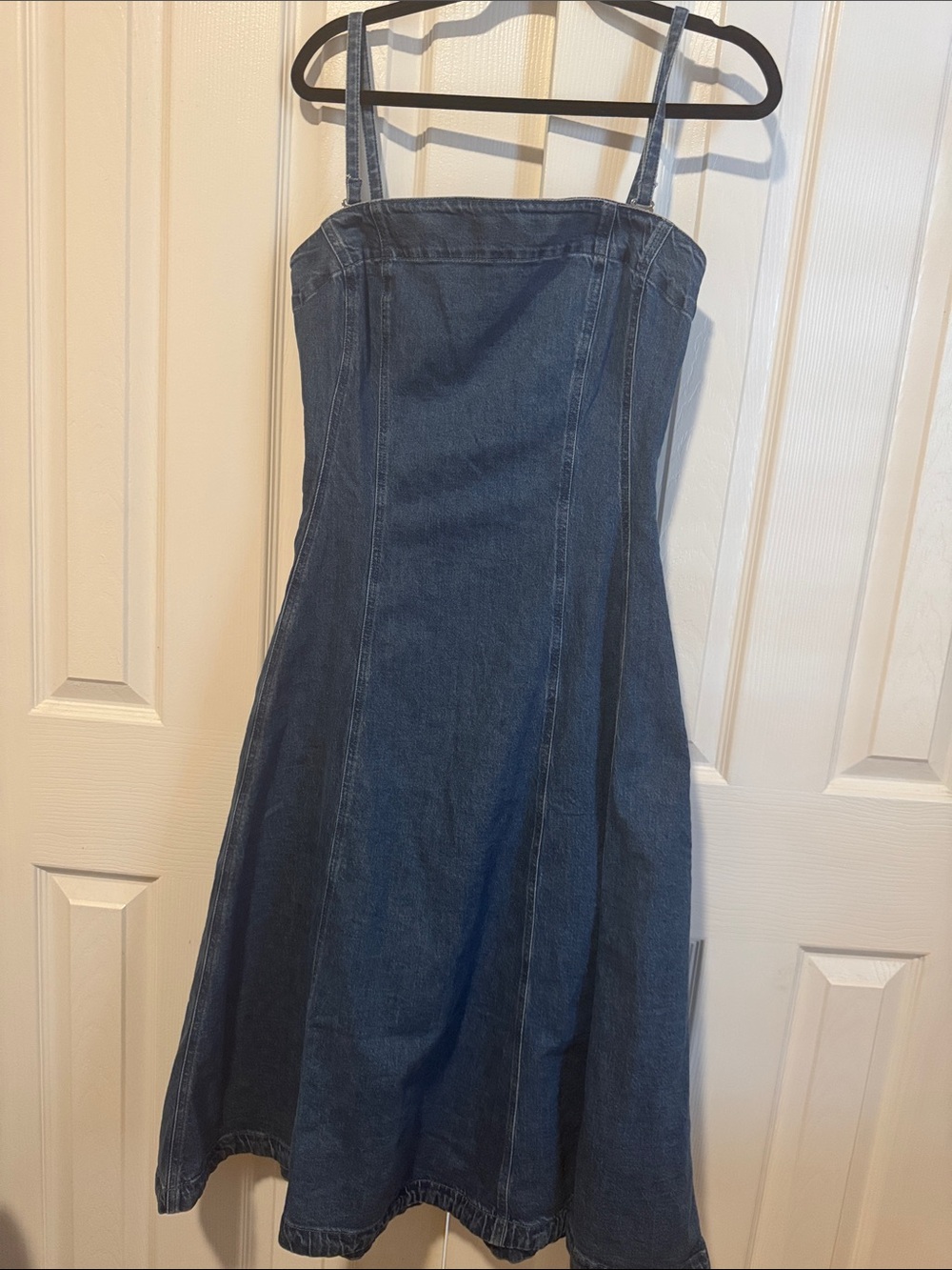 GAP - NWOT. Denim A-Line Midi Dress with Straps or can be strapless   Small tall